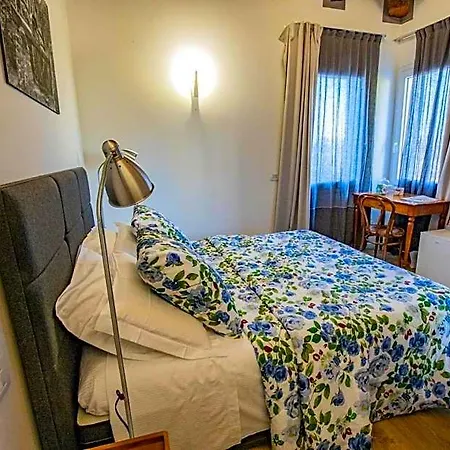 A Casa Di V-ale 3*